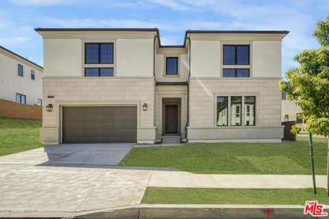Photo of 20534 Edgewood Court, Chatsworth, CA 91311 (MLS # 26847595)