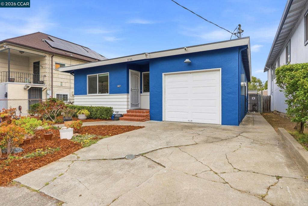 3720 Midvale Ave