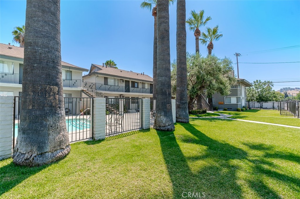 530 578 Curran Place