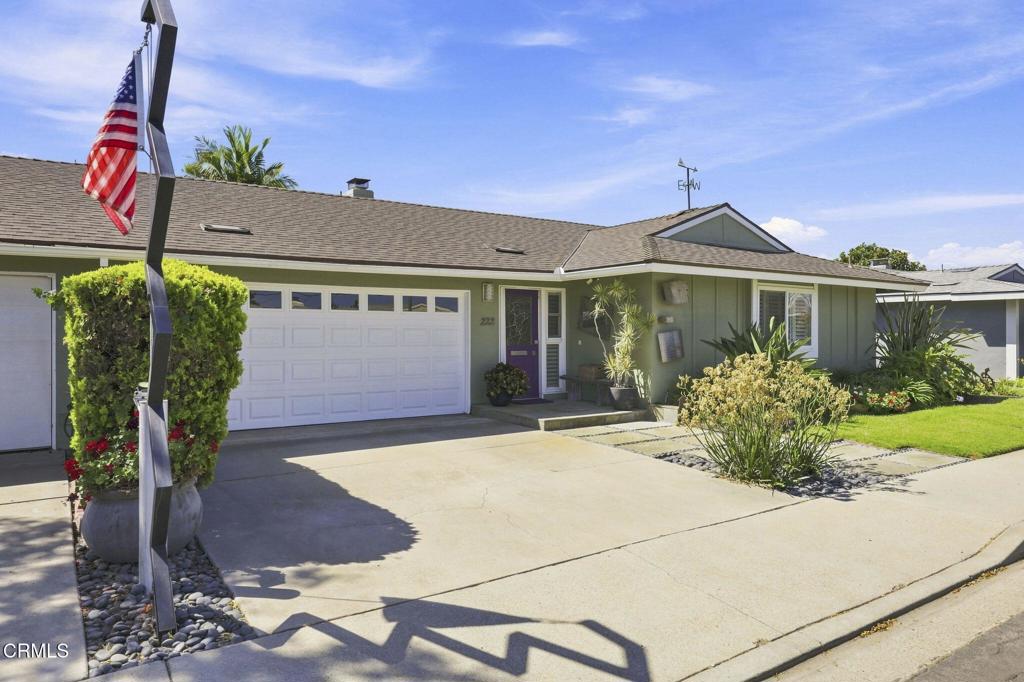 222 E Garden Green