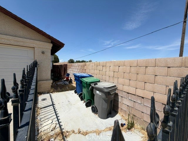 45403 8th E