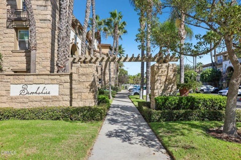 Photo of 209 Riverdale Court #558, Camarillo, CA 93012 (MLS # V1-39159)