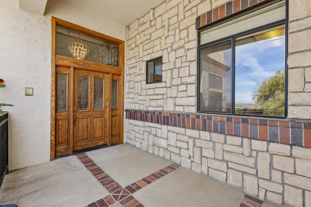 275 Nicholson Drive