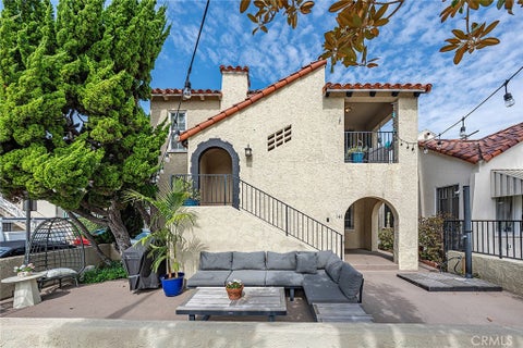 Photo of 141 Glendora Avenue, Long Beach, CA 90803 (MLS # PW26191529)
