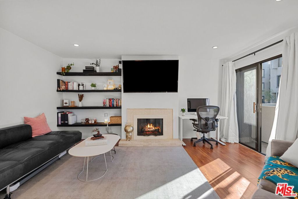 1940 N Highland Avenue 21