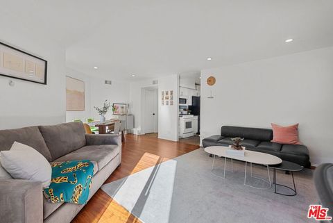 Photo of 1940 N Highland Avenue #21, Los Angeles, CA 90068 (MLS # 26635407)