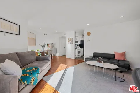 1940 N Highland Avenue Unit 21, Los Angeles, CA 90068 - MLS#: 26635407