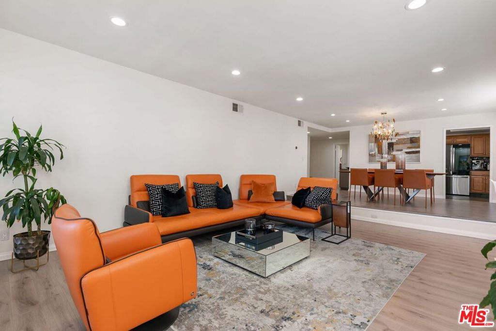 17130 Burbank Boulevard 201