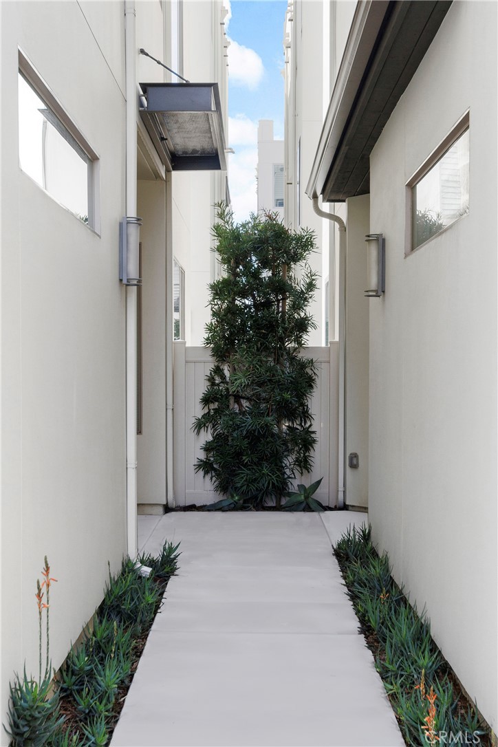 Ebb Tide - Residential