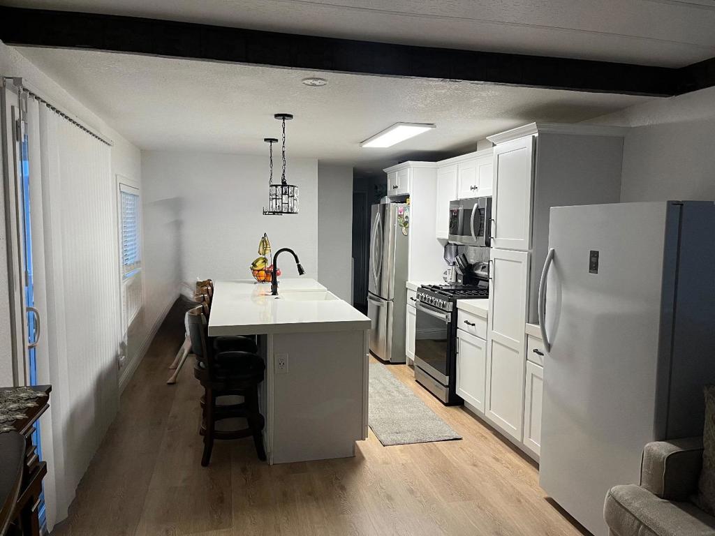 255 E Bolivar Street 180