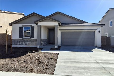 Photo of 209 Everlast Court, Hemet, CA 92543 (MLS # IG26049656)