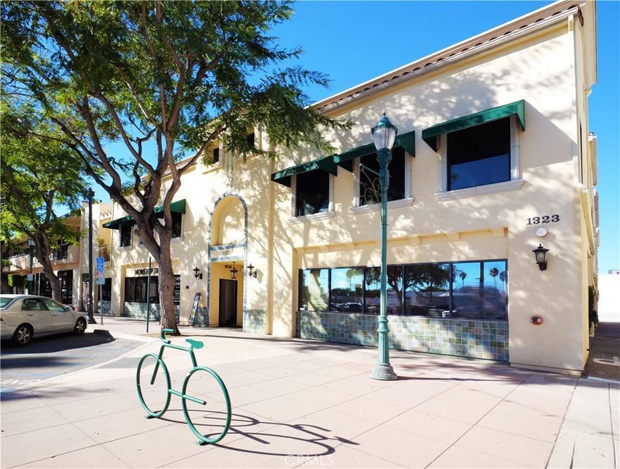 Rare-on-the-market Post Avenue townhome! Welcome to this warm and inviting tri-level residence located in the heart of downtown Old Torrance. Built in 2005 and nestled within a lushly landscaped, well-maintained 11-unit community, this home offers exceptional privacy, multiple outdoor living spaces, and a bright, functional floorplan designed for everyday comfort.
Step inside to an open living area featuring wood-style flooring, recessed lighting, and direct access to the dining nook and kitchen. The kitchen is appointed with granite counters, stainless steel appliances, abundant cabinet storage, and a breakfast nook that makes entertaining effortless.
Two spacious bedrooms are located on the upper level, each with vaulted ceilings and its own private balcony - perfect for morning coffee, plants, or relaxing in your own outdoor retreat. Additional highlights include in-unit laundry, air conditioning, central heat, and direct access to the attached two-car garage with extra storage.
This boutique community features beautifully kept walkways and an enviable location just minutes from charming Old Torrance shops and restaurants, local breweries, destination dining, parks, Del Amo Mall, and award-winning Torrance schools. Easy freeway access makes commuting simple.
A rare opportunity to own a versatile, well-cared-for townhome with multiple private outdoor spaces in one of Torrance’s most enduring neighborhoods.