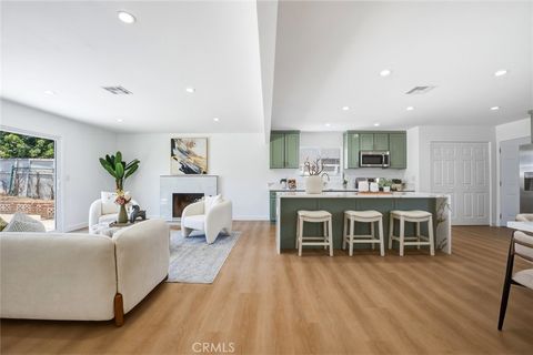 Photo of 2414 S Poplar St, Santa Ana, CA 92704 (MLS # IV26120340)