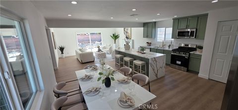 Photo of 2414 S Poplar St, Santa Ana, CA 92704 (MLS # IV26120340)