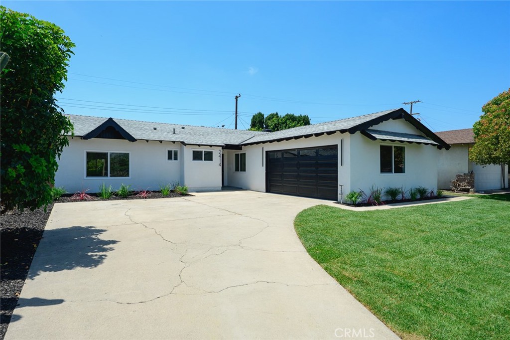 2414 S Poplar