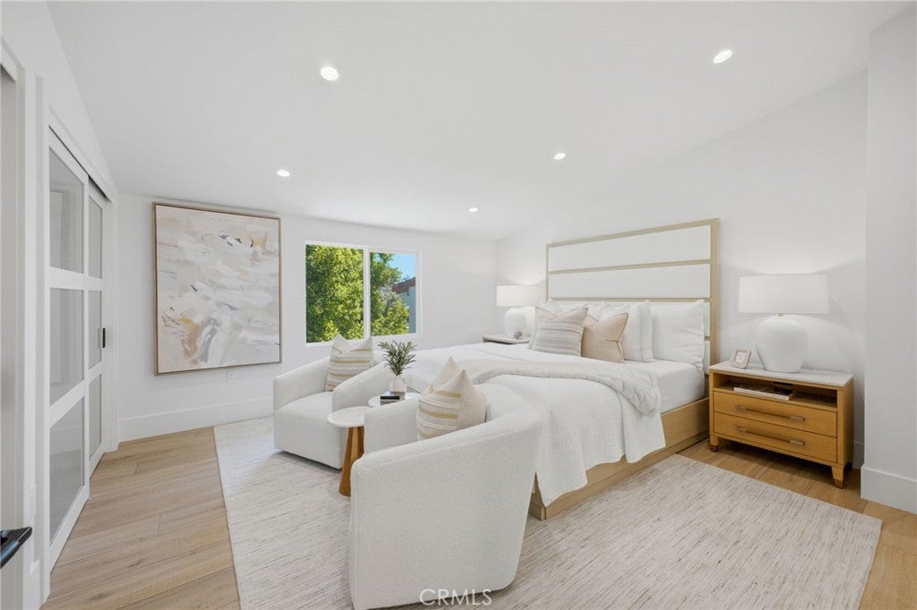 539 Vista Flora, Newport Beach CA 92660 - Photo 22