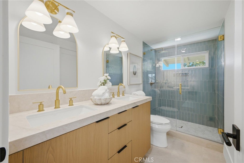 539 Vista Flora, Newport Beach CA 92660 - Photo 30