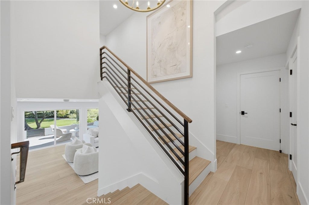539 Vista Flora, Newport Beach CA 92660 - Photo 10