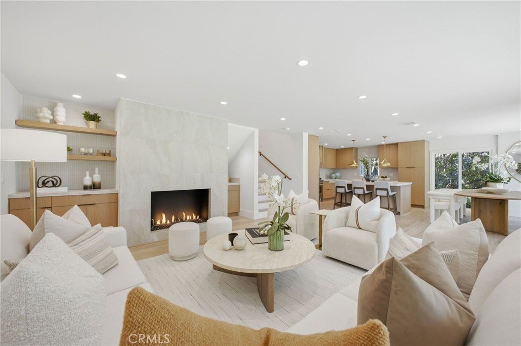 539 Vista Flora, Newport Beach CA 92660 - Photo 12