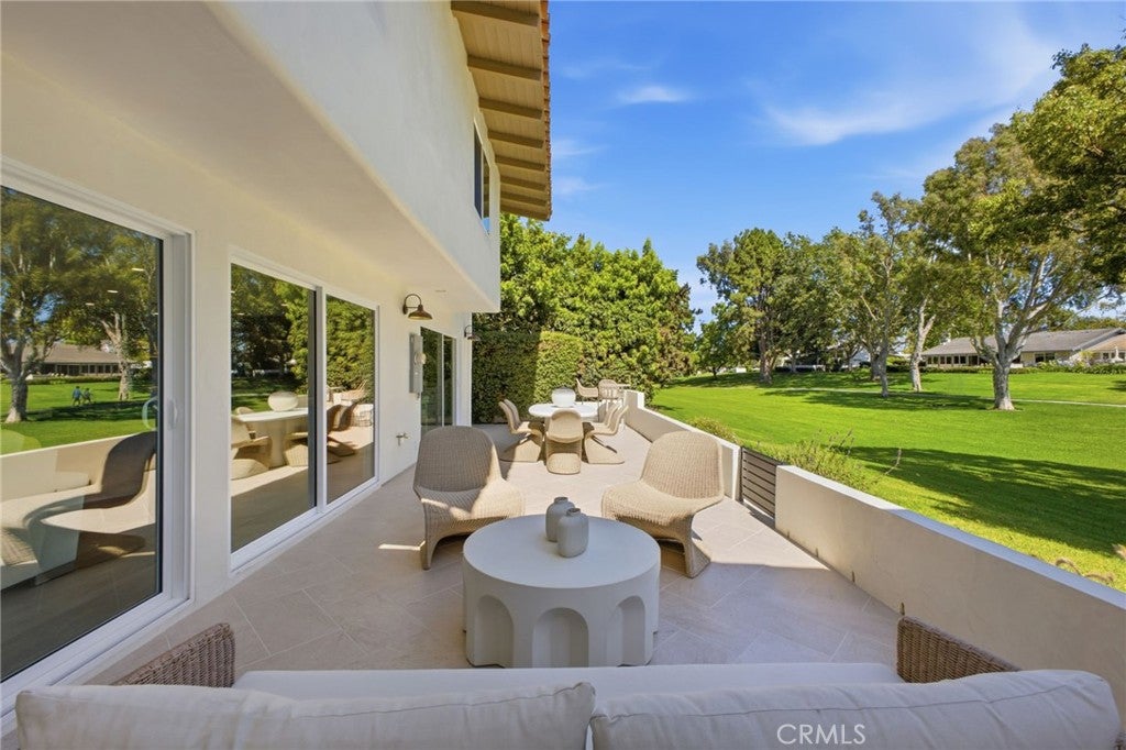 539 Vista Flora, Newport Beach CA 92660 - Photo 19