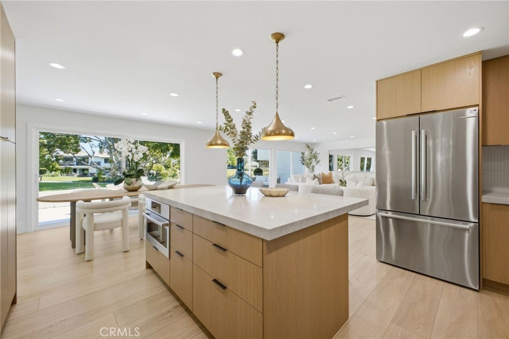 539 Vista Flora, Newport Beach CA 92660 - Photo 15