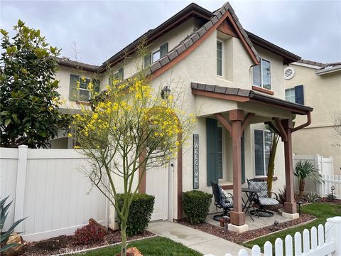 Photo of 27641 Peppergrass Court, Murrieta, CA 92562 (MLS # SW26096114)