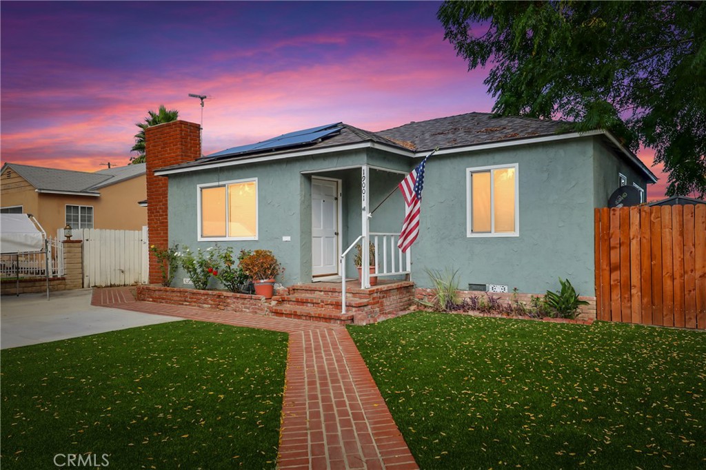 Welcome to this incredible opportunity in one of Reseda’s most desirable neighborhoods — perfect for investors, multi-generational living, or those seeking rental income potential! The main house features 2 spacious bedrooms, a versatile flex room ideal for a home office or guest space, and a beautifully manicured low-maintenance turf front yard. Enjoy the benefits of owned solar panels, helping you save on energy costs year-round.
At the rear of the property, an ADU conversion with its own seperate mailing address (6821 wystone) offers a sleek and modern living space with high-end upgrades throughout. It boasts a stunning updated kitchen, a luxurious bathroom, in-unit washer/dryer, and stylish finishes that make it truly move-in ready. Live in one and rent the other, or bring the whole family together with separate private living quarters. This is a rare chance to own a versatile and income-generating property in the heart of the San Fernando Valley — close to shops, dining, parks, and major freeways.