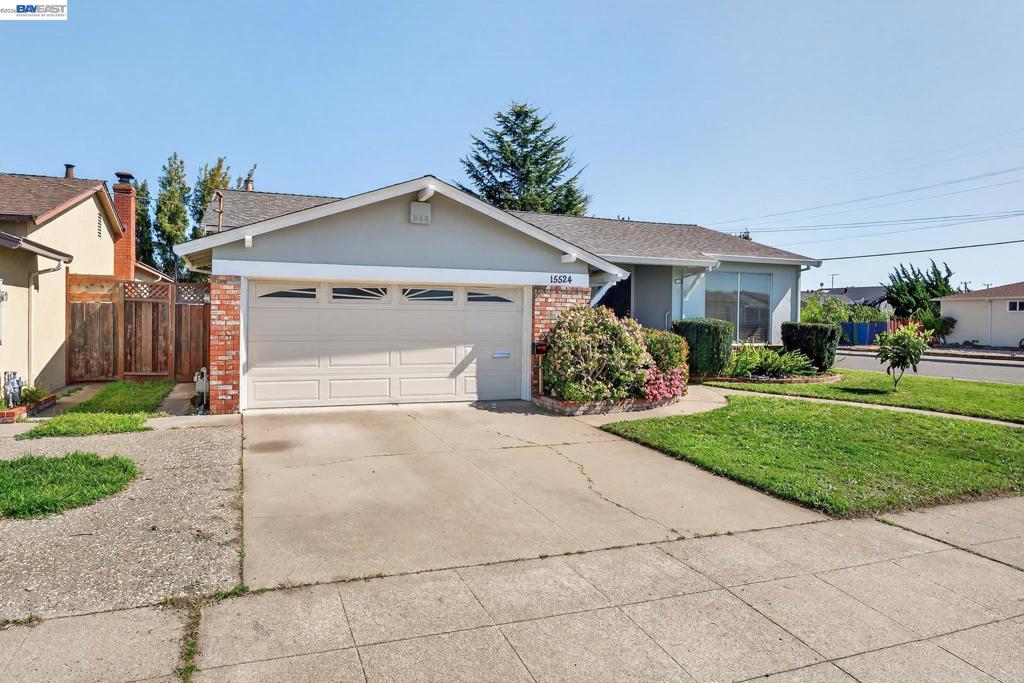 15524 15524 Montreal St