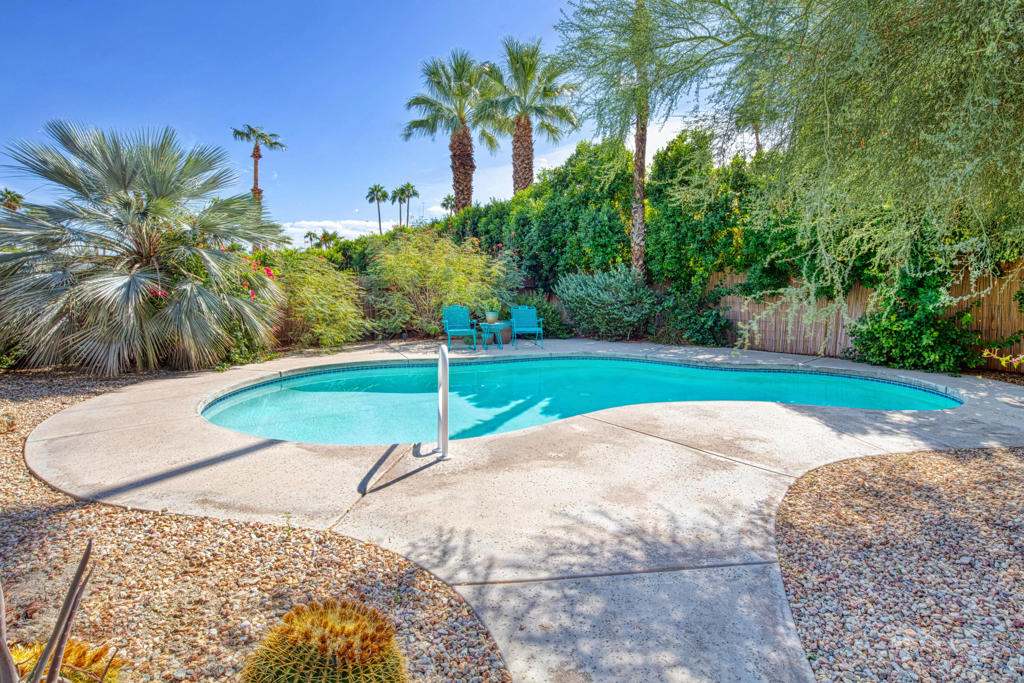 Racquet Club East - Residential