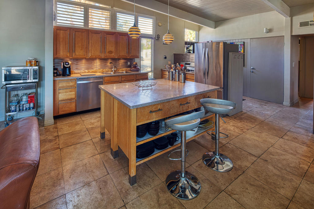 Racquet Club East - Residential