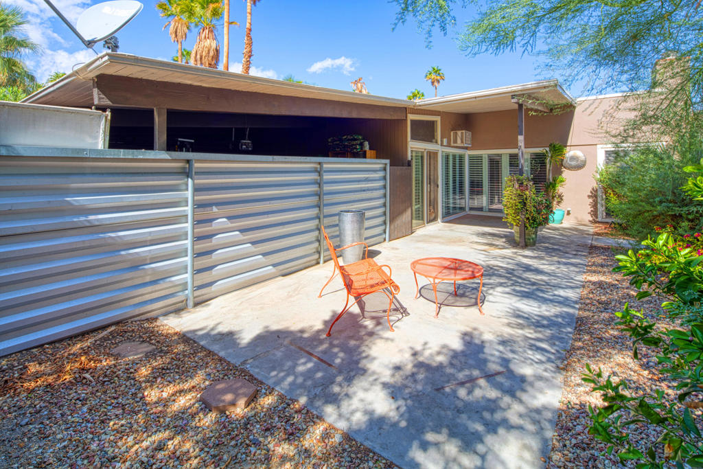 Racquet Club East - Residential