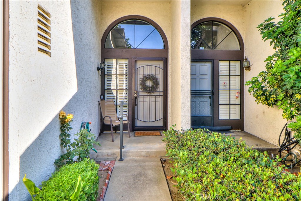 511 W Puente Street 4