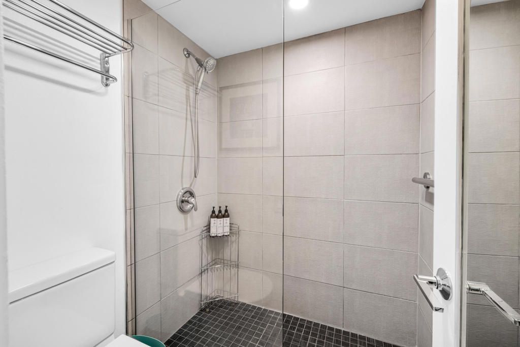 listing image 130723064900886349370