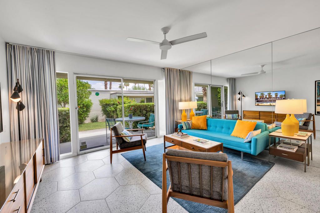 listing image 130723943742382803265