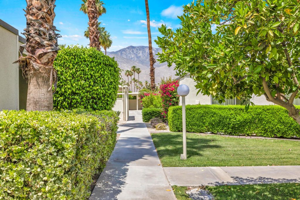 listing image 130721806918375919468