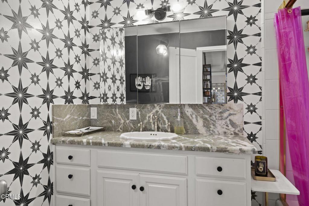 Pierpont/Ocean Front - 0276 - Residential