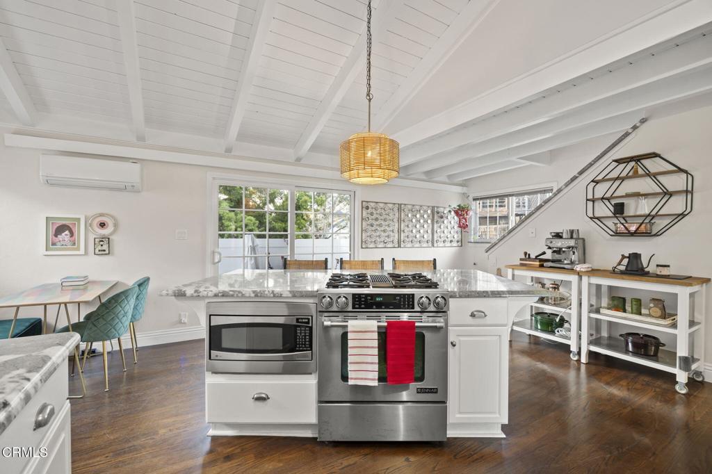 Pierpont/Ocean Front - 0276 - Residential