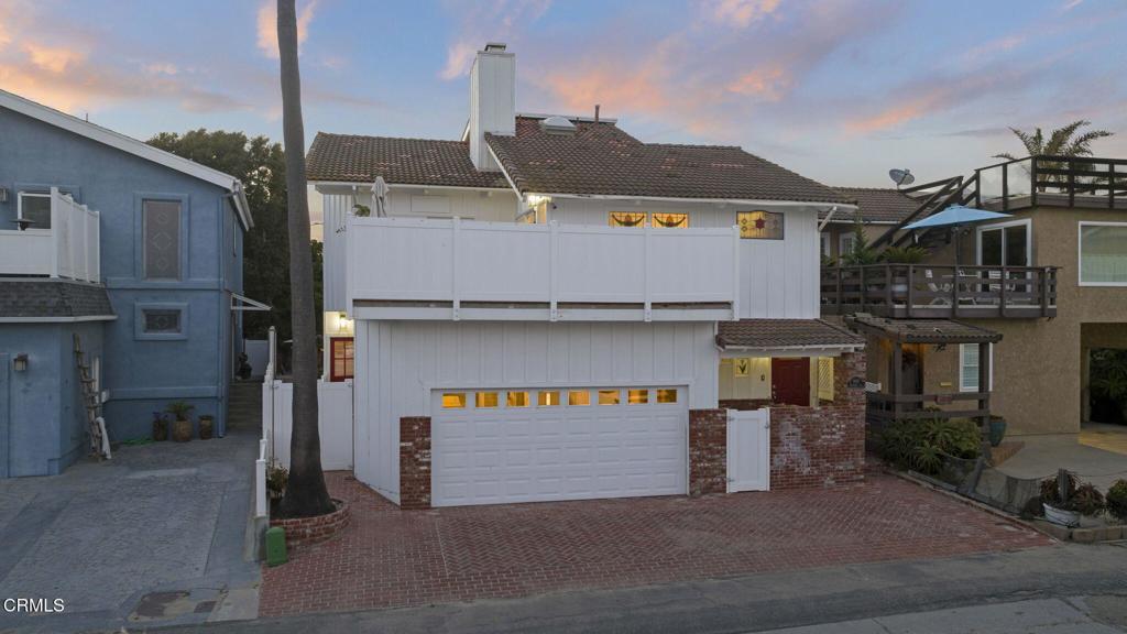 Pierpont/Ocean Front - 0276 - Residential