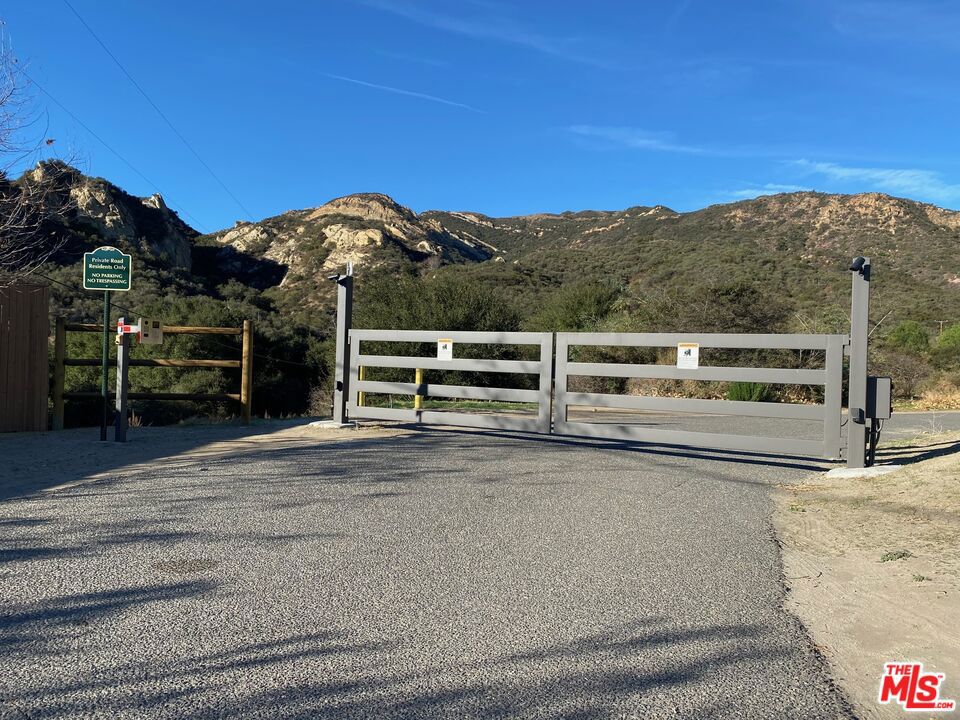 23629 Zuniga Road