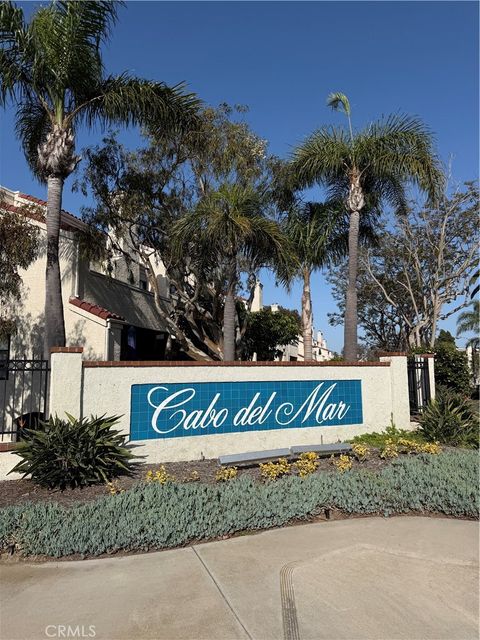 Photo of 17202 Corbina LN #102, Huntington Beach, CA 92649 (MLS # NP26099069)