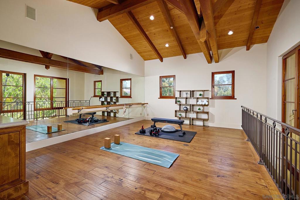 Rancho Santa Fe - Residential