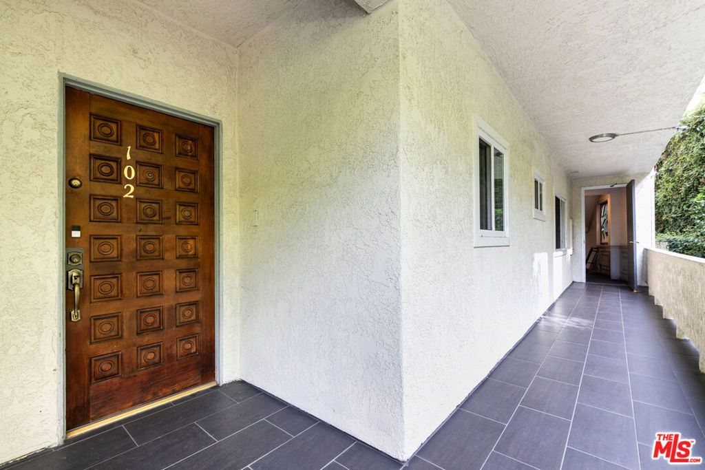 Photo of 1228 N La Cienega Boulevard #102, West Hollywood, CA 90069 (MLS # 25591111)