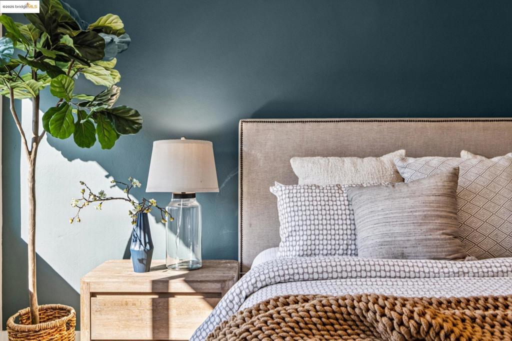 SOUTH BERKELEY - Residential