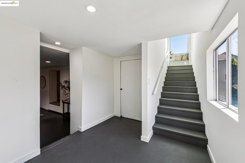 SOUTH BERKELEY - Residential