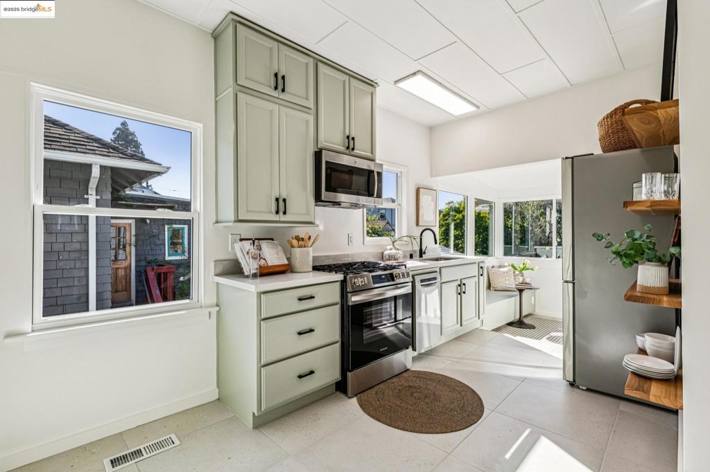 SOUTH BERKELEY - Residential