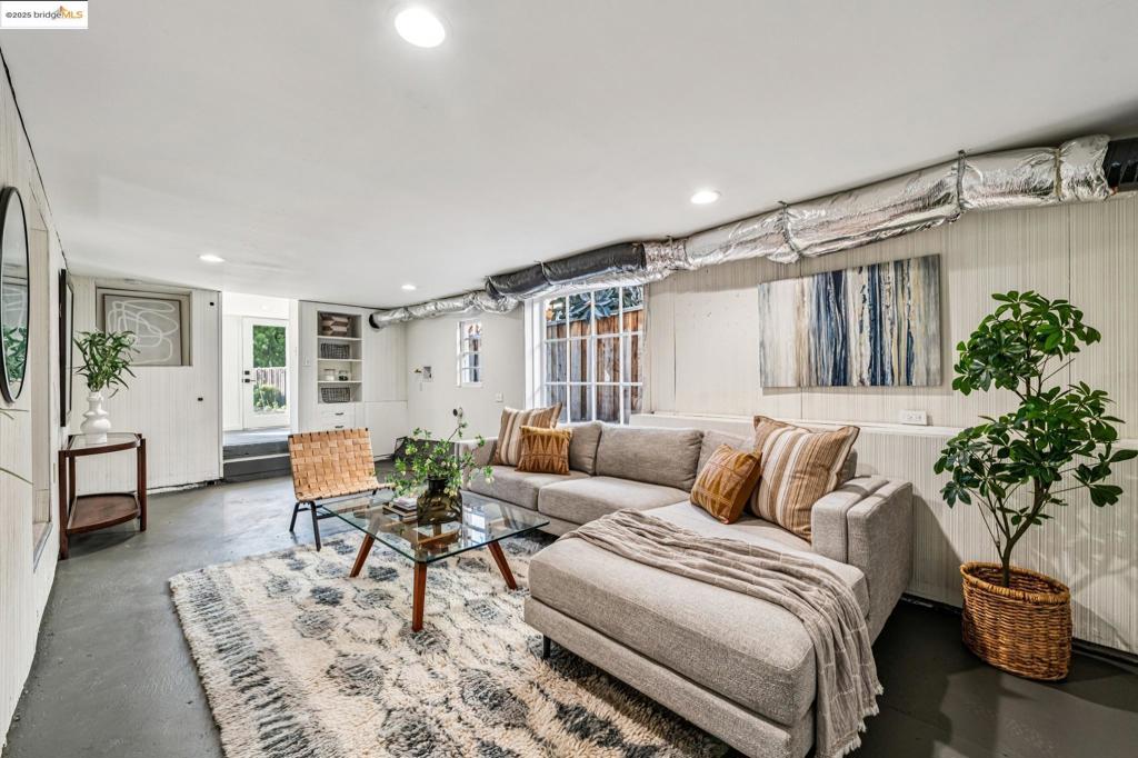 SOUTH BERKELEY - Residential