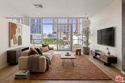 Photo of 1155 S Grand Avenue #508, Los Angeles, CA 90015 (MLS # 26742663)