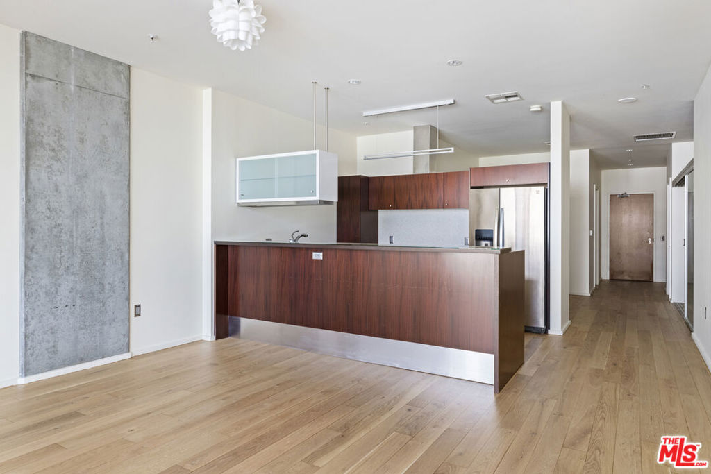 1155 S Grand Avenue 508