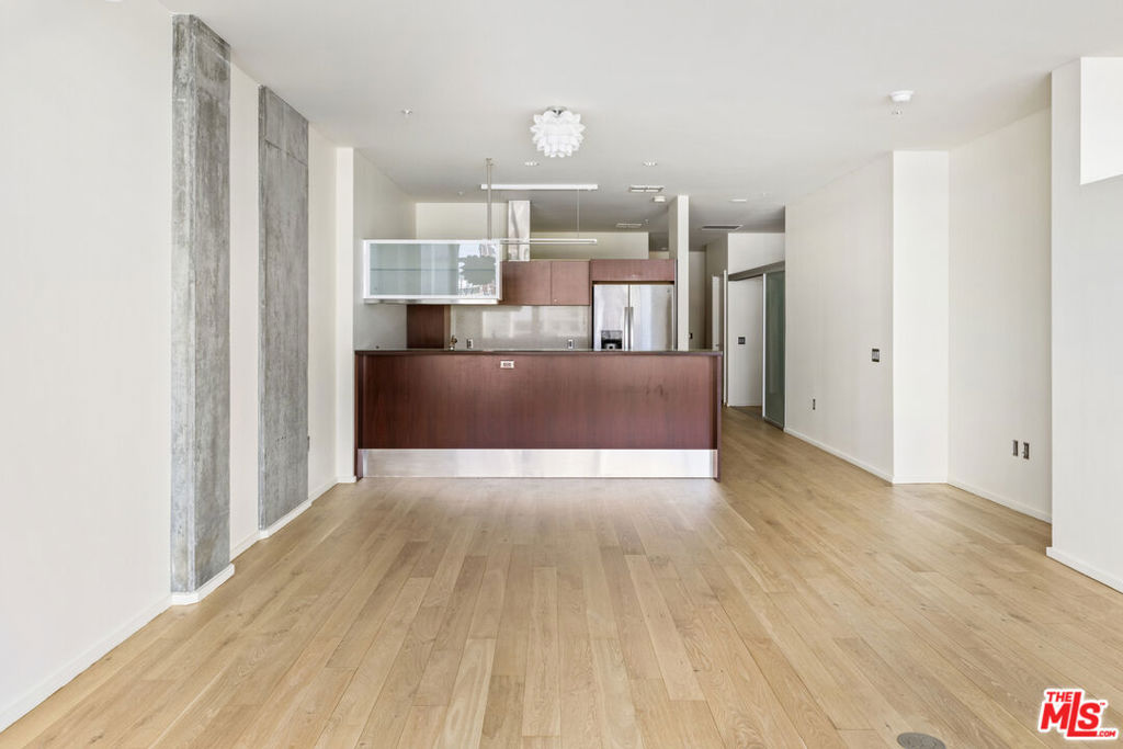 1155 S Grand Avenue 508