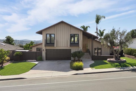 Photo of 12421 Greens East Rd Rd, San Diego, CA 92128 (MLS # 260023395SD)
